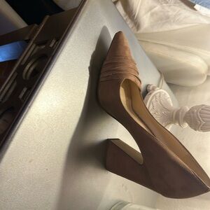 Bran new almost says a9 no more 8.5 great to work classy beige none est